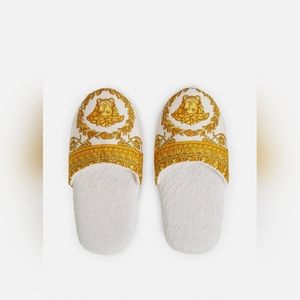Versace I ♡ BAROQUE SLIPPERS